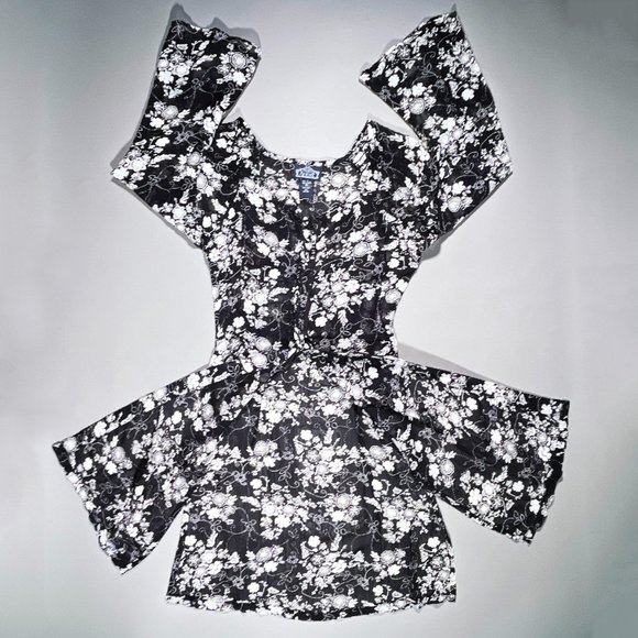 Angie Tunic Black/Flowers Laces up the Front Slits on the Sides/Front Size Small - Picture 15 of 16